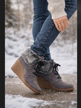 Cole Haan Coralie Wedge Bootie 8.5 Gray Waterproof Suede Faux Fur Lace Comfort